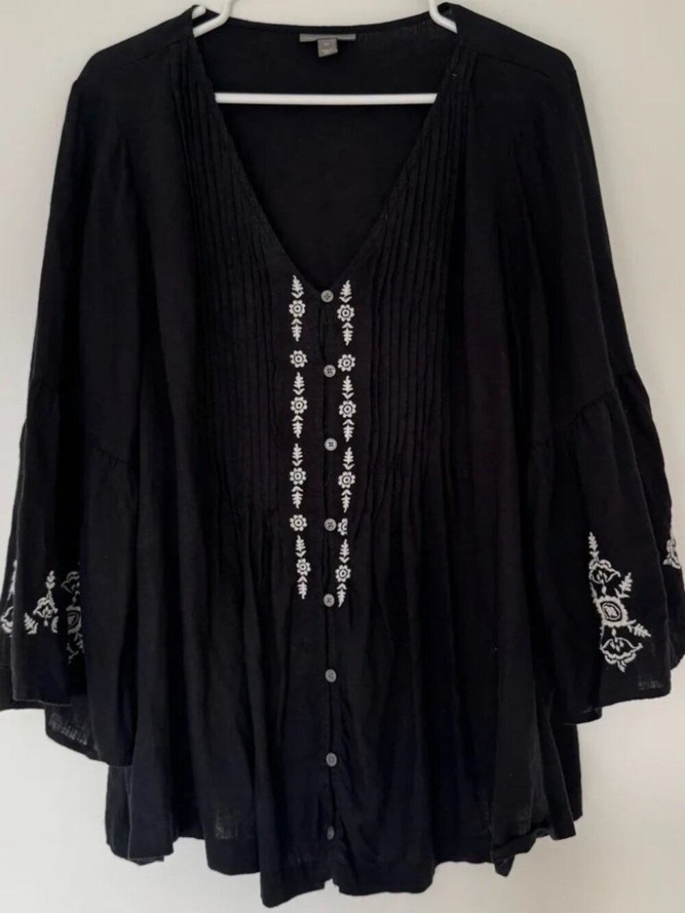 Style & Co Pintuck Black Blouse White Embroidered Accents Bell Sleeves NWT - Picture 10 of 10